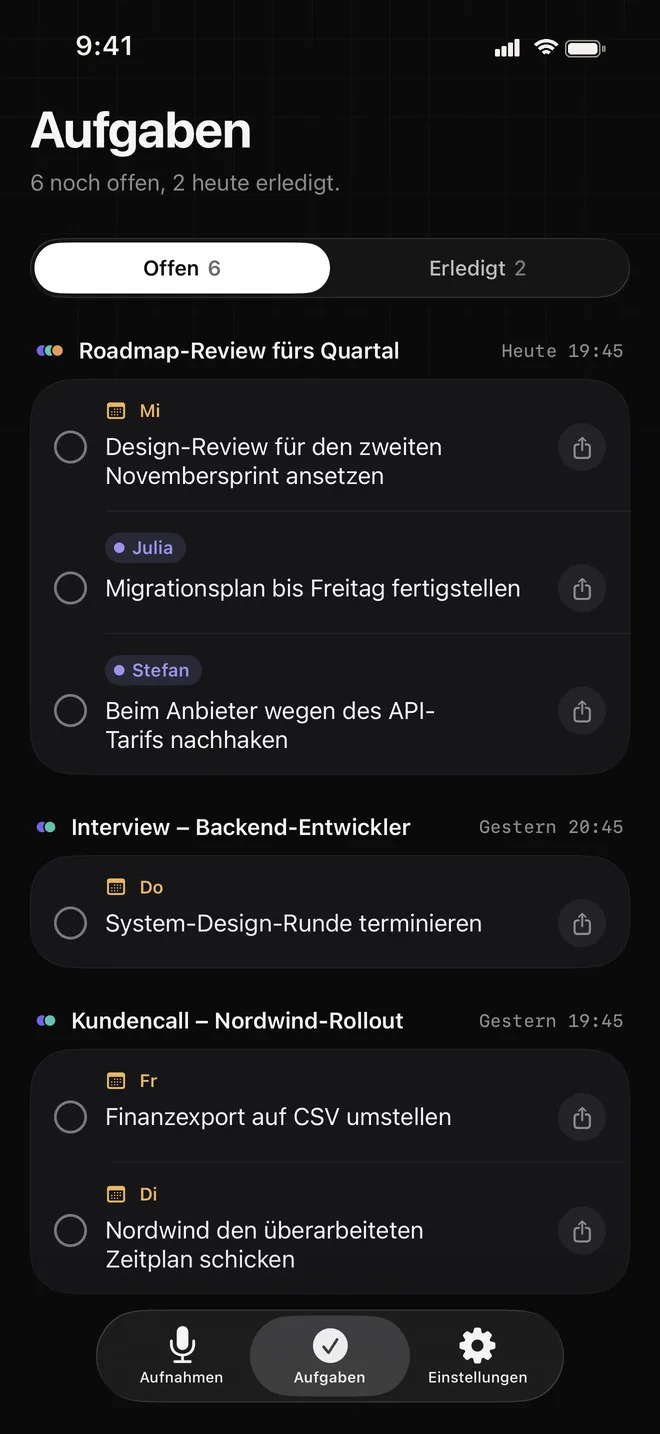 Bildschirm „Aufgaben“: sechs offene Aufgaben, gruppiert unter drei Aufnahmen, jede mit Namens-Chip oder Frist und einer Teilen-Taste